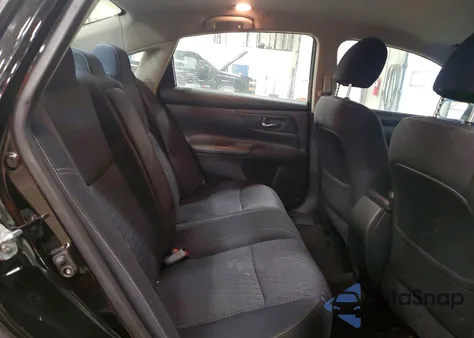 2016 Nissan Altima 2.5 z USA, uszkodzony, nr VIN 1N4AL3AP0GC237711